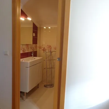 Semesterbostad Oak *