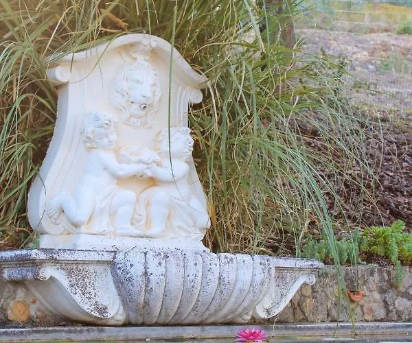 Semesterbostad Oak *